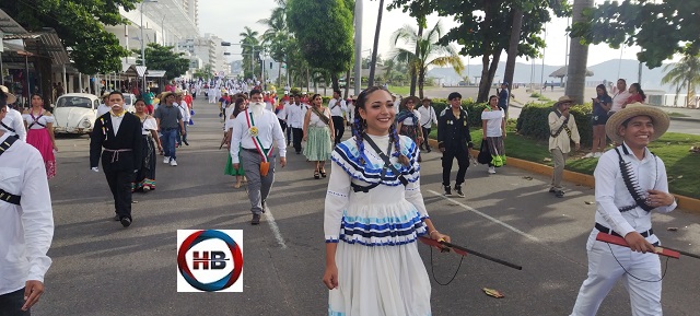 Regresa el desfile deportivo a Acapulco tras el paso de Otis.